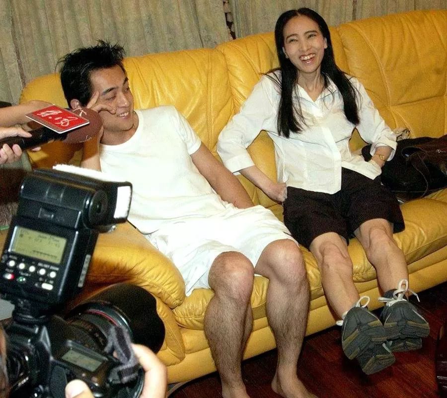 但在这段婚姻中许纯美却出轨了男公关林宗一,之后她还毫不掩饰,自曝