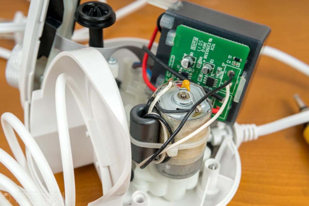 外国的月亮未必圆洁碧水牙线wp670ec美版国行对比拆解