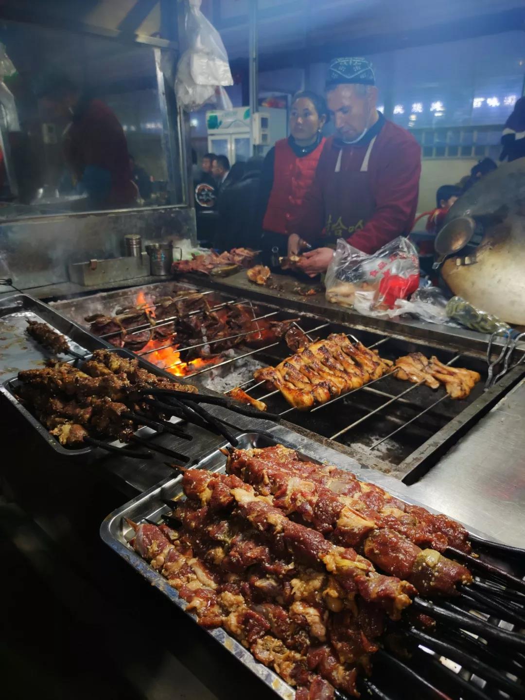 新疆夜市图片高清图片