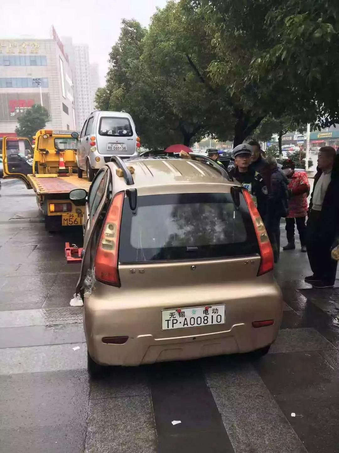 无锡41名小飞龙驾驶员被拘留,老年代步车同样将依法查处收缴