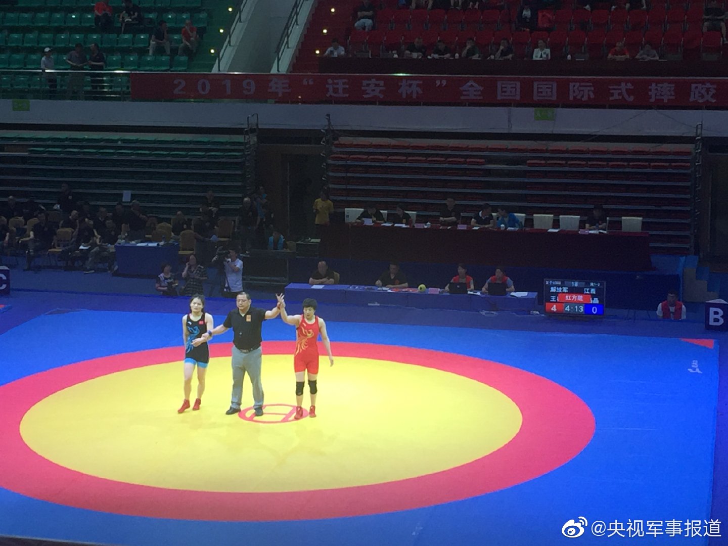 八一摔跤队参加全国摔跤锦标赛夺得自由式摔跤2金3银4铜