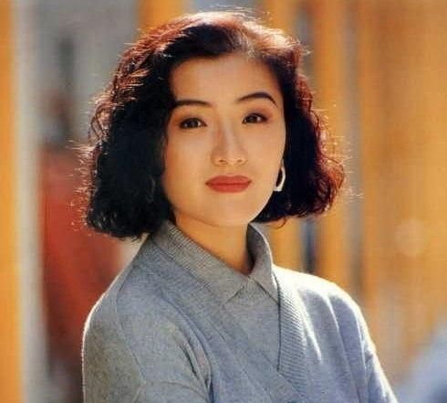 昔日女神何婉盈罕见受访49岁仍冻龄似少女