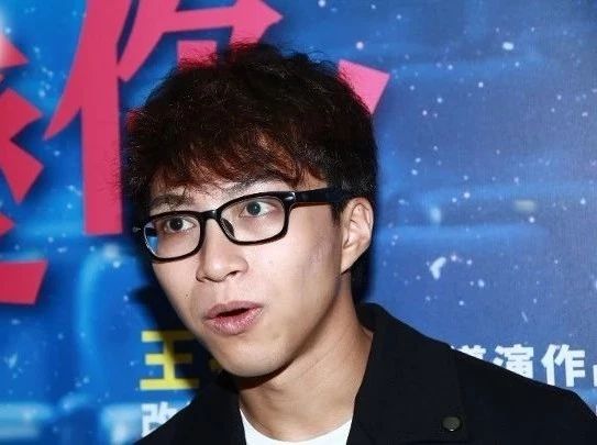 在新剧演契弟!TVB力捧小生密密操肌转变形象:想提高颜值|吴业坤|力捧|小生_新浪新闻