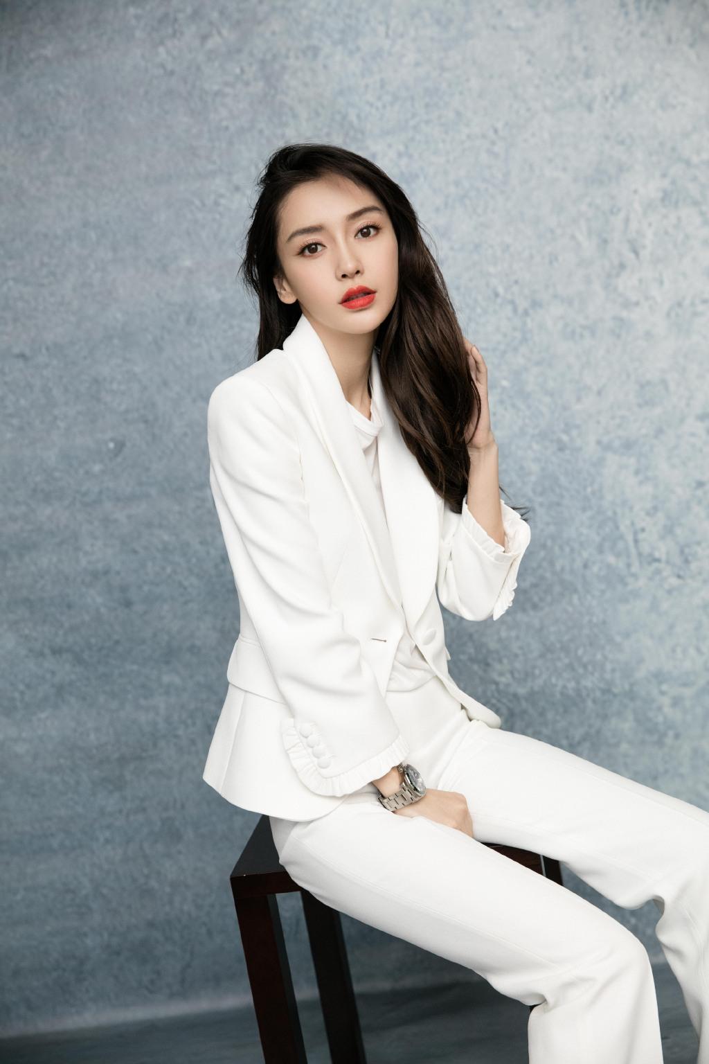 服饰是女人的第二张脸十二星座谁最擅长穿衣打扮魅力无穷