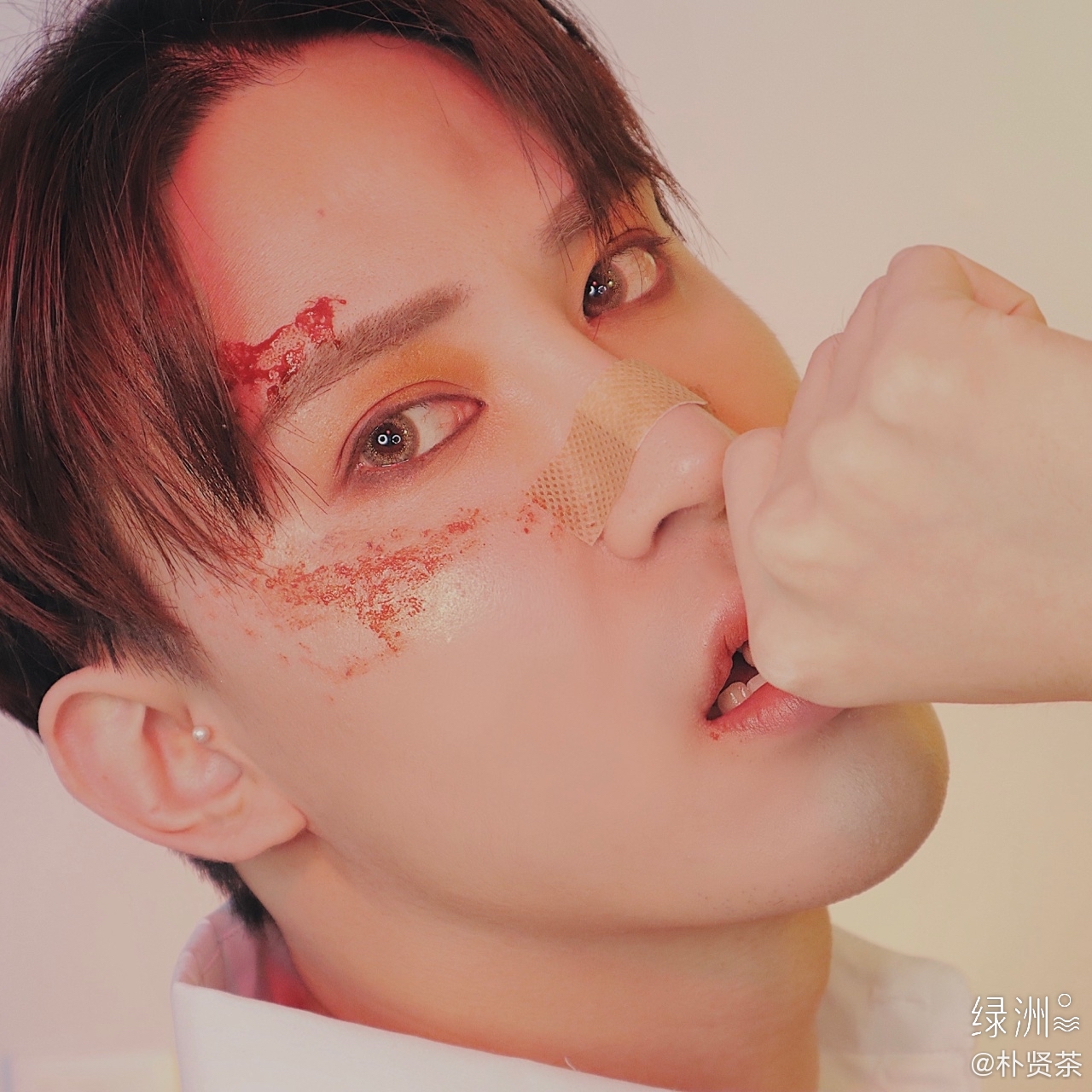 妆容分享|金晓钟mv灵感妆容 money 这个主题妆容我觉得还是很有意思