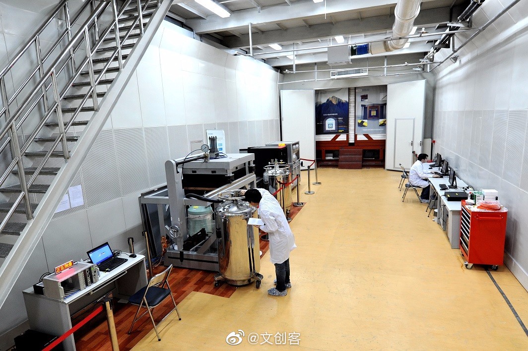 "天地玄黄,宇宙洪荒"|锦屏|清华大学|实验室_新浪新闻