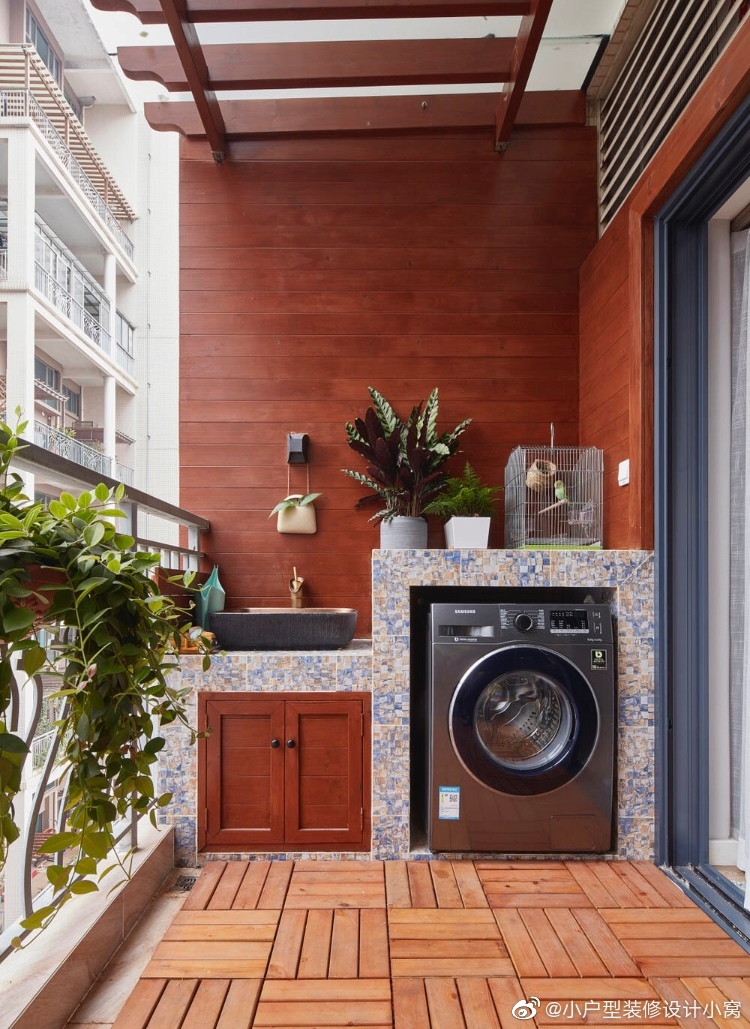 结实耐用阳台洗衣机柜设计