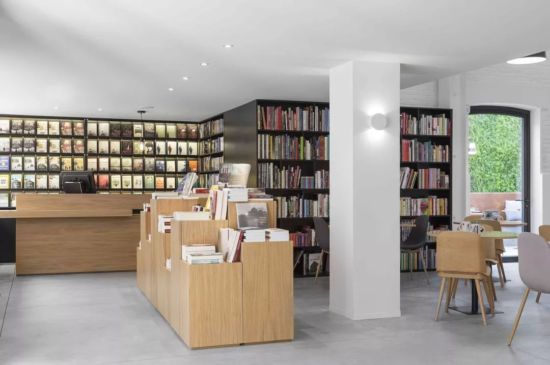 阅读书吧装修设计,打造个性休闲的娱乐场所!|书吧|书店|书架_新浪新闻