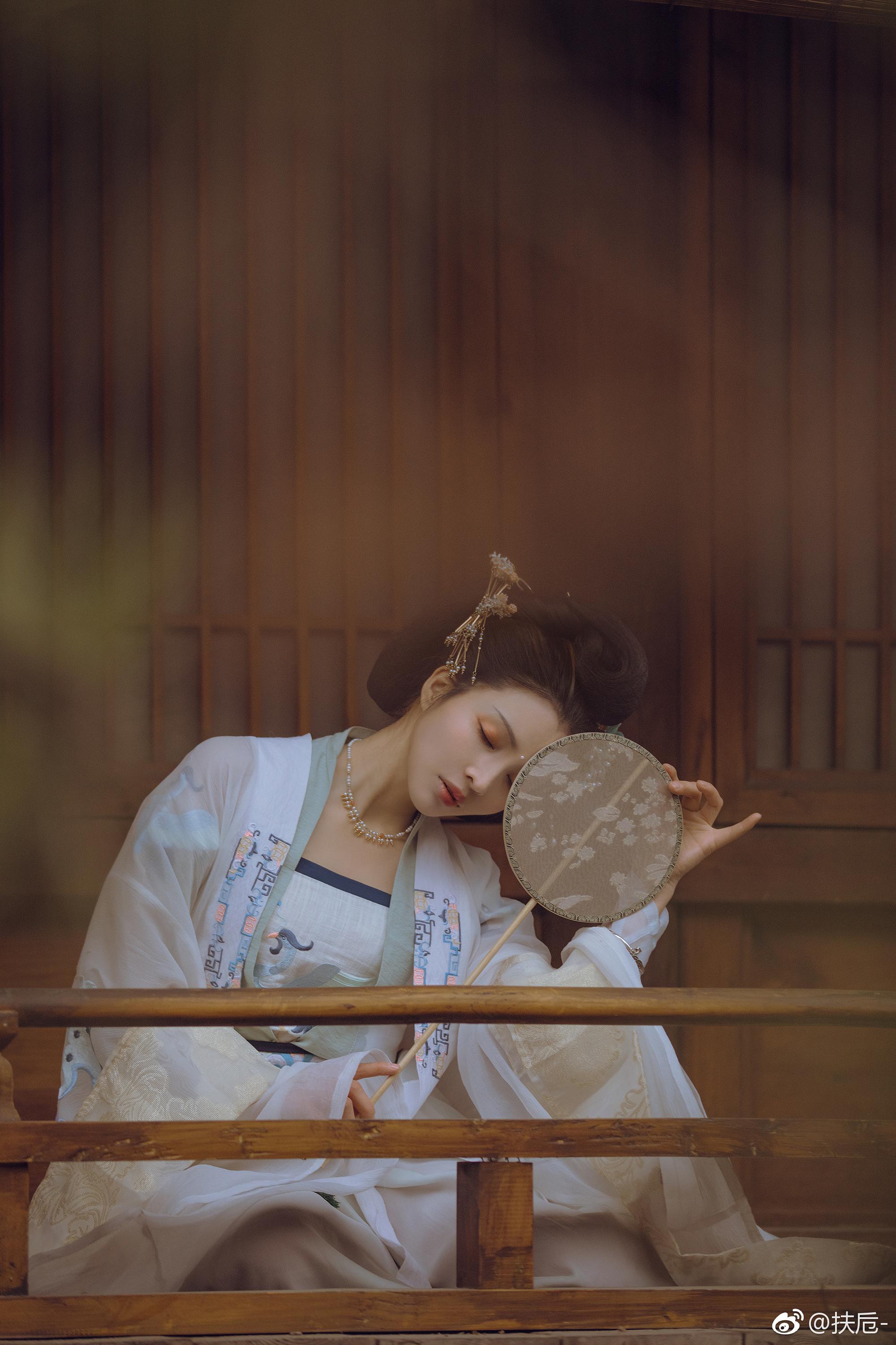 爱惜良月夜,不肯下楼台/@司南是南叔