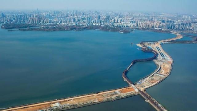 世界首個水下立交橋，由中國耗資42億打造，難度超越港珠澳大橋