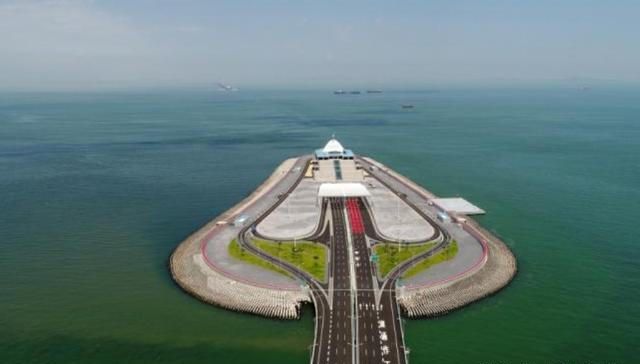 世界首个水下立交桥，由中国耗资42亿打造，难度超越港珠澳大桥