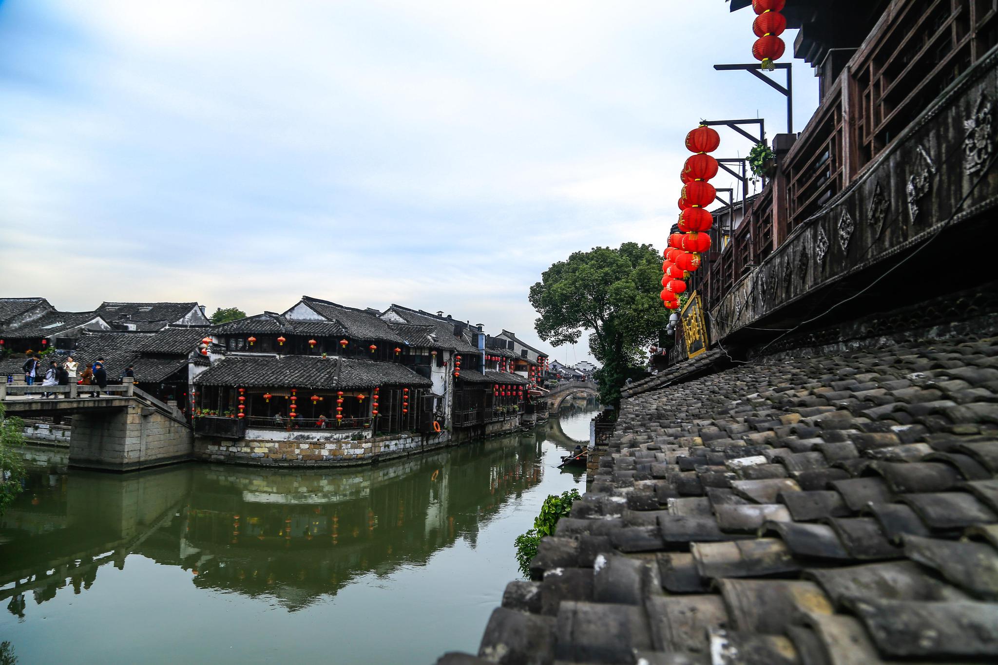 西塘的人,都不会错过与它的相逢,那透着某种神秘的质朴,让人对真实的