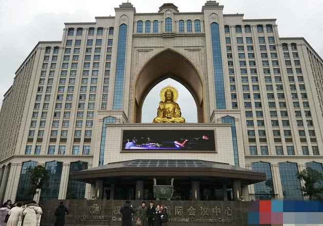 束昱辉被公诉曾花8亿造权健华东总部大楼楼中大佛高30米