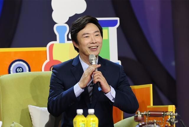 费玉清封麦演唱会,深情告白"朋友之上,恋人未满"的她