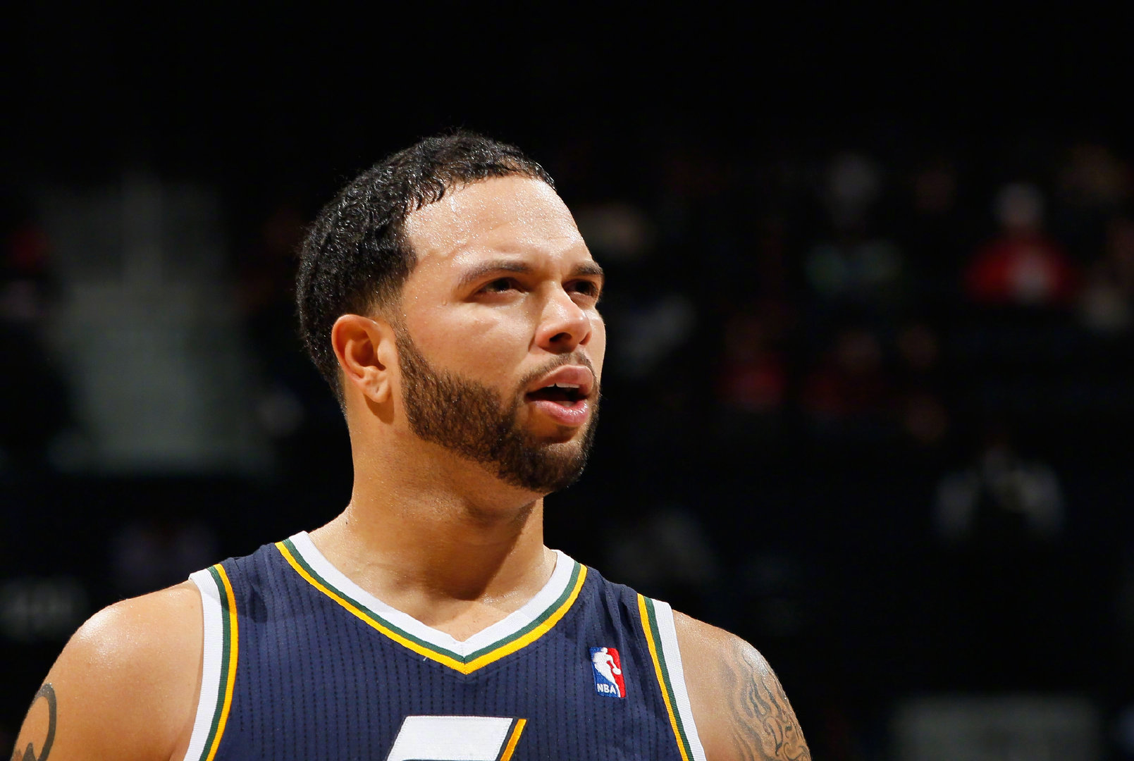 请用一个词语或一句话形容德隆-威廉姆斯!