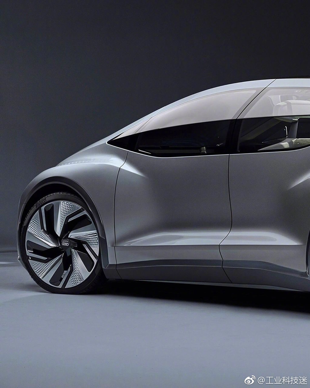 智能时代奥迪全新概念车aime正式亮相