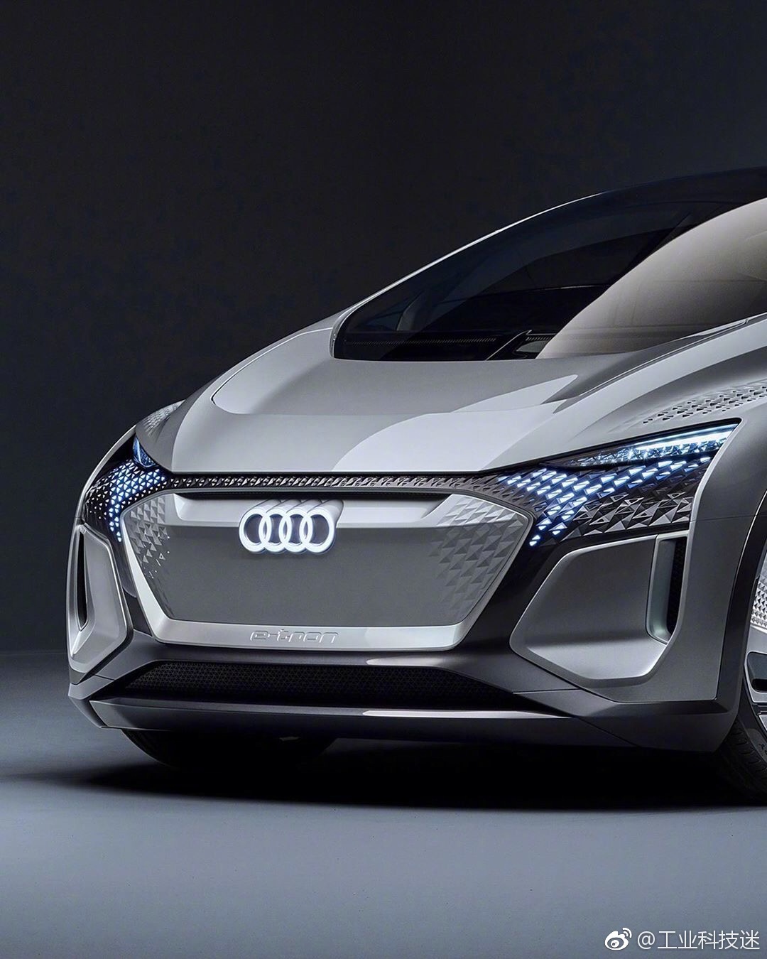 智能时代奥迪全新概念车aime正式亮相