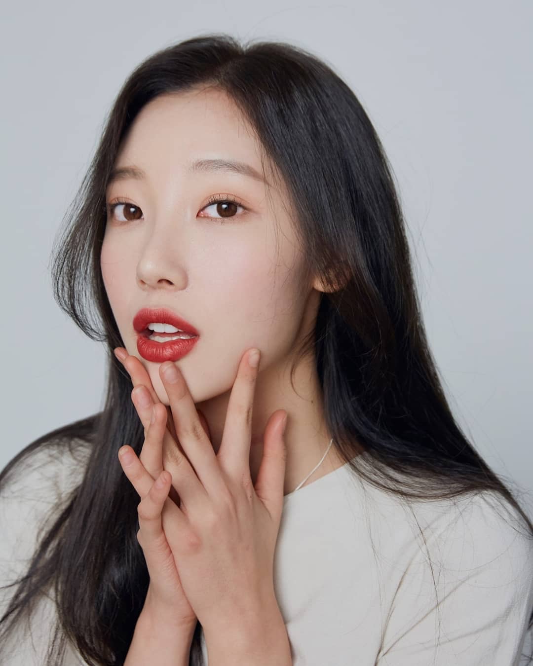 安艺媛17岁韩国模特真的好温柔的美感