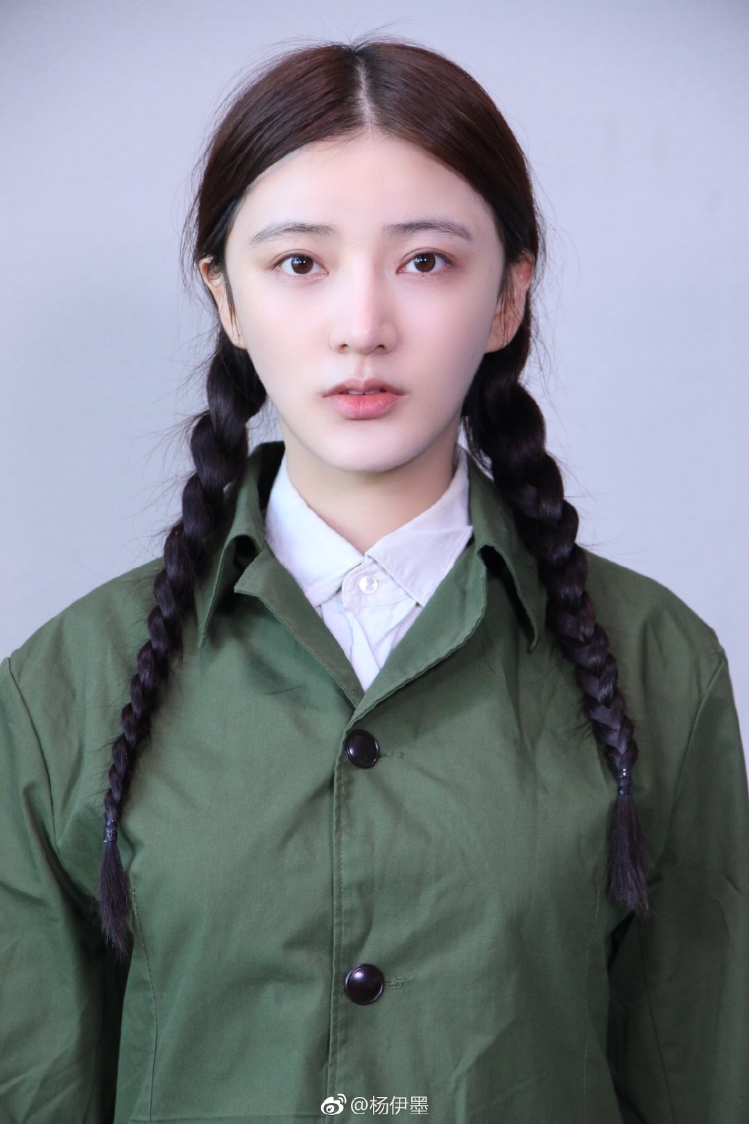 刚有人发这个姑娘@杨伊墨 说是王丽坤和江疏影的结合体