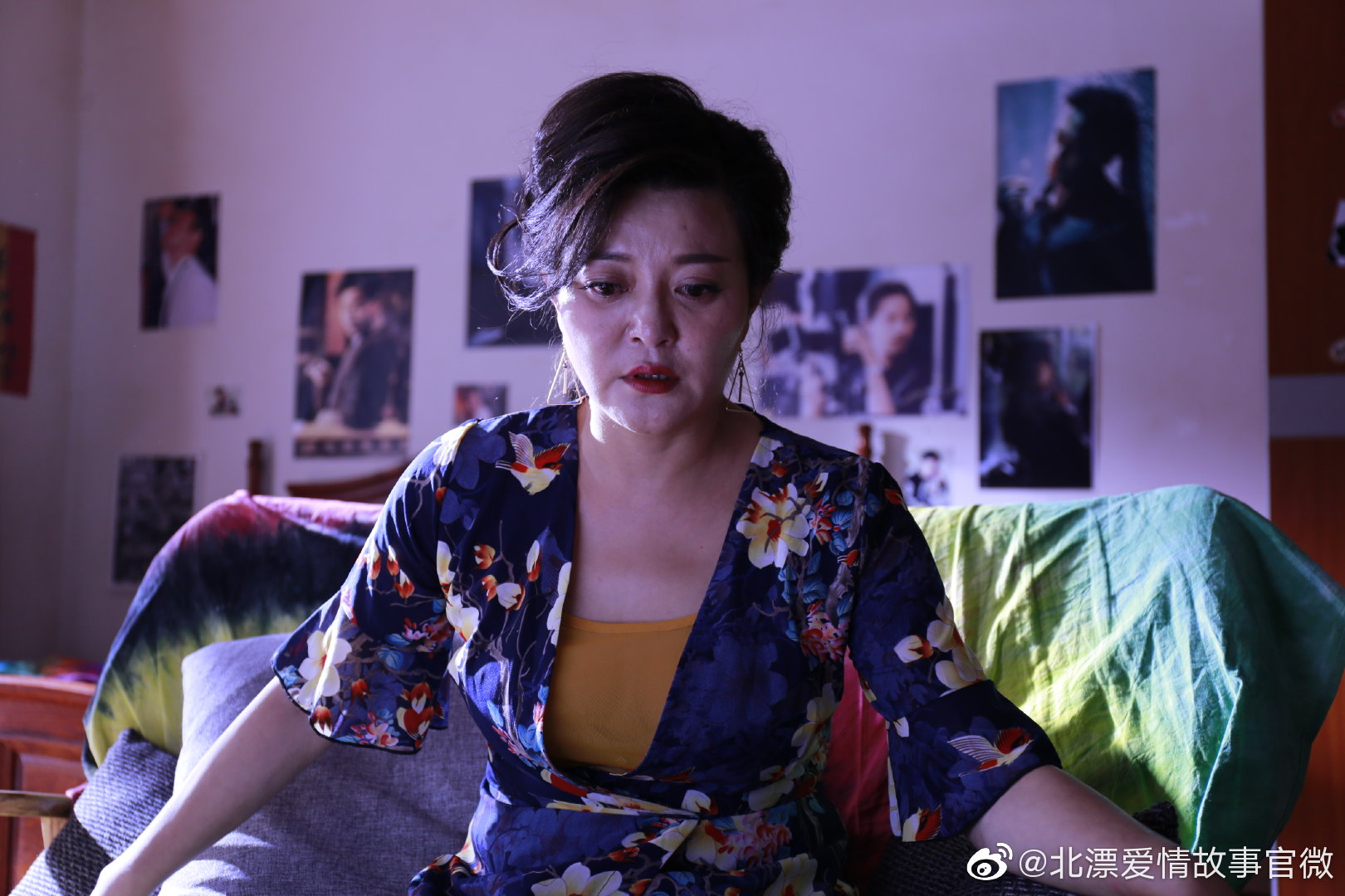 20多岁的东东@何乙轩 在剧中和妈妈相爱相杀