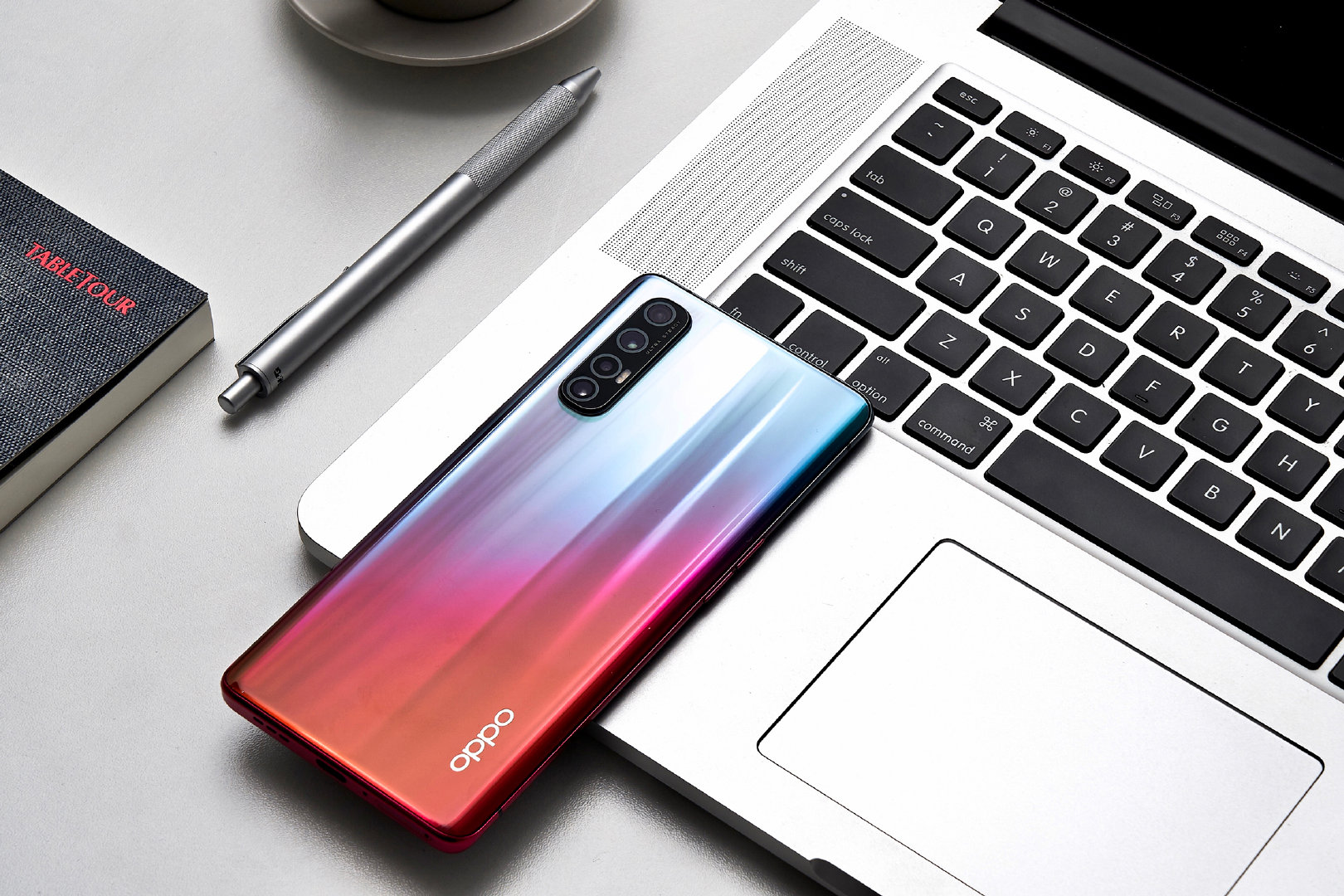 opporeno3pro图赏来了今天发布的四个配色你最喜欢哪个