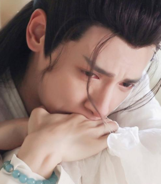 古装美男落泪:朱一龙笑着哭最痛,邓伦最虐心,但他让人铭记至今