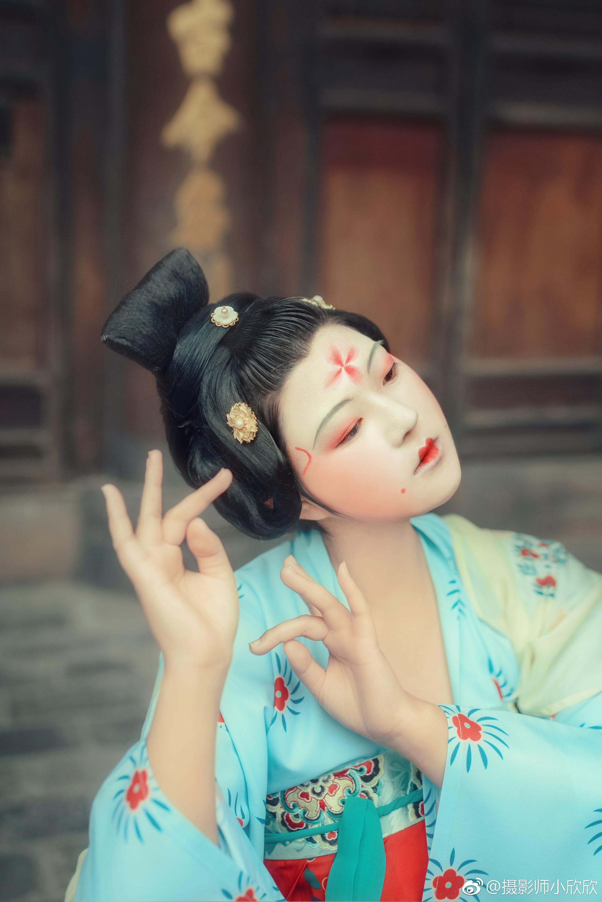 时世妆,时世妆,出自城中传四方