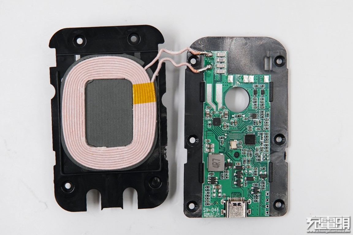 拆解报告torras图拉斯车载无线充电器cdrz35