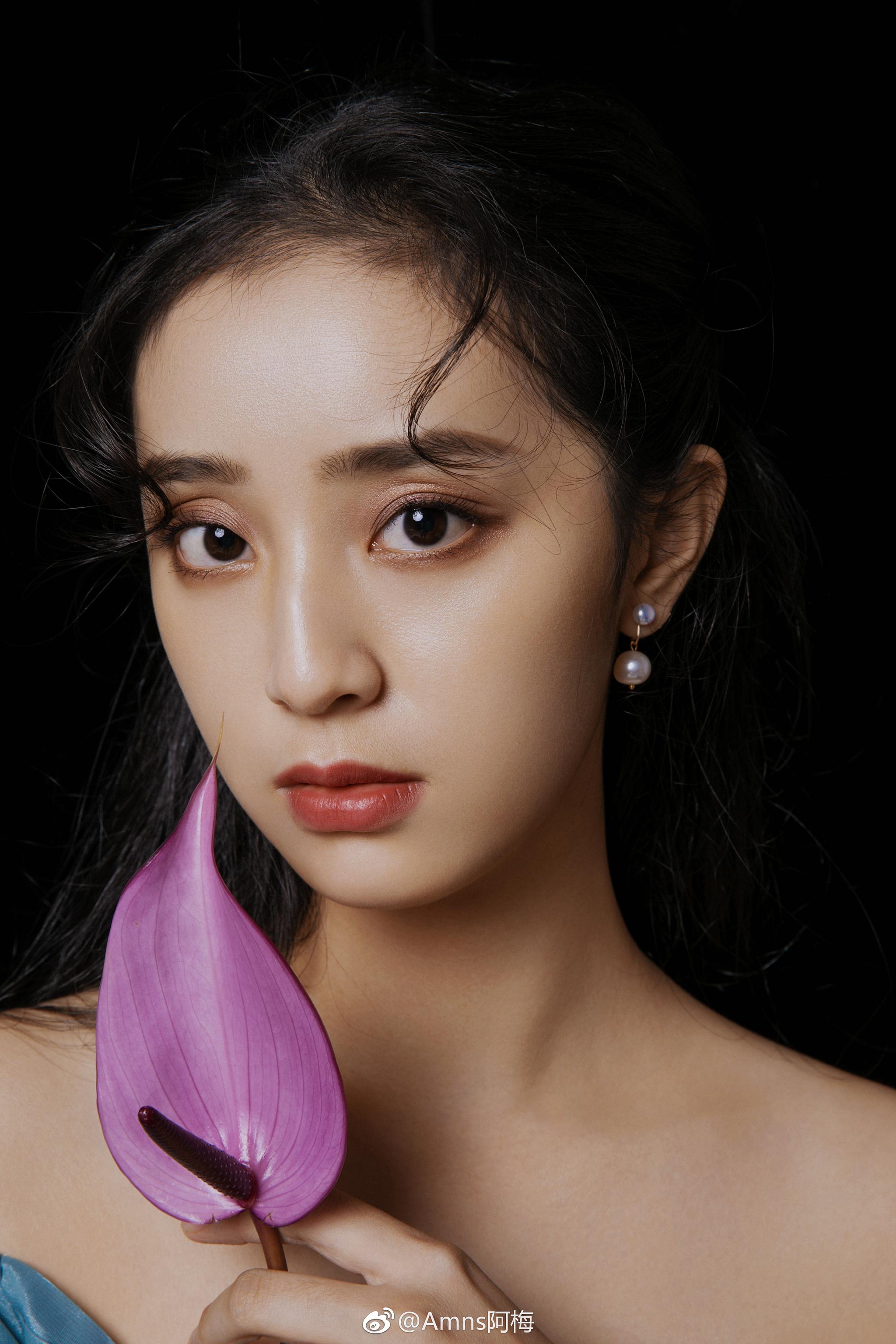 如梦一场摄影:@amns阿梅出镜:@龚婉怡妆发:@i-studio造型工作室|如梦|