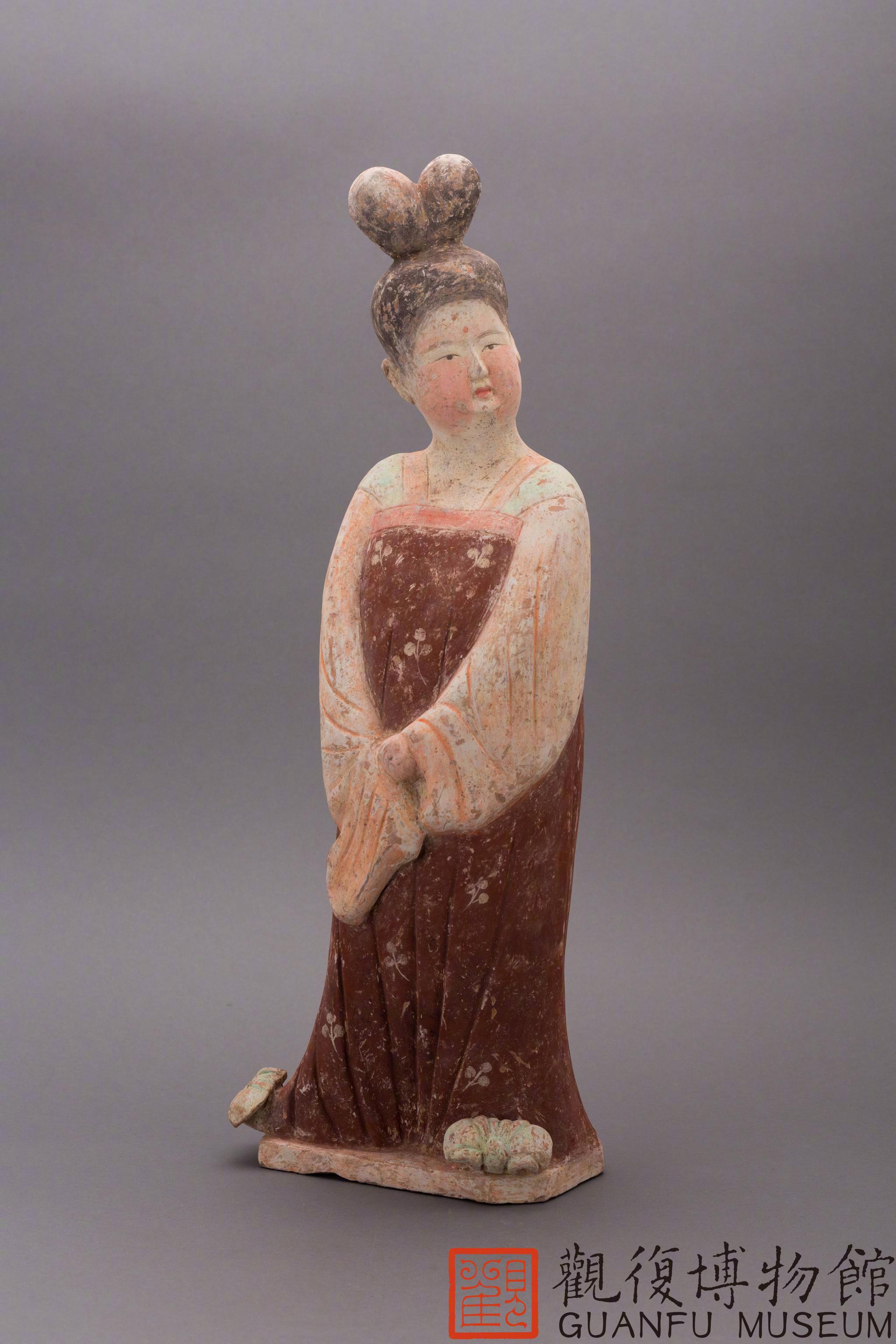 非非诗~@观复博物馆 小宝藏/雕塑16《唐代 彩绘双髻仕女俑》 山