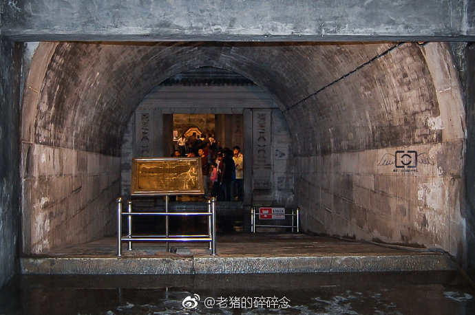 为什么于朦胧一边参加追光吧哥哥一边拍戏