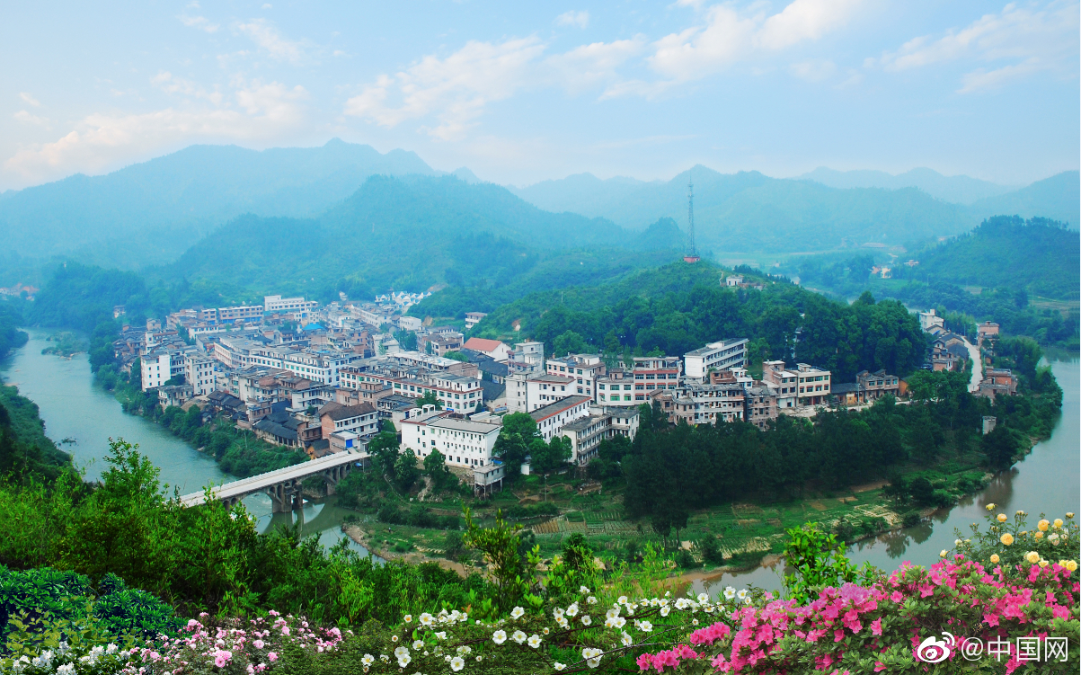 张家车村位于龙冈圩北15公里孤江河南岸据张氏族谱记载