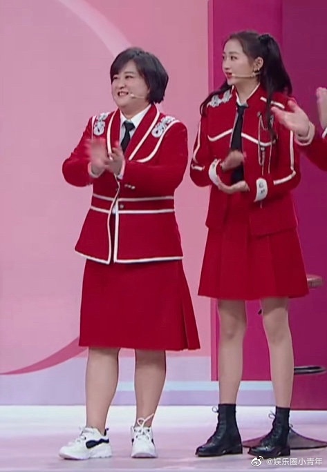 《王牌对王牌》关晓彤贾玲的腿对比太明显,网友:女明星与我