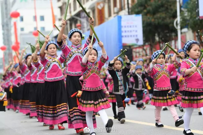 在贵州黔东南、黔南、黔中等地域,布依族、苗族、侗族等世居民族中_新浪新闻