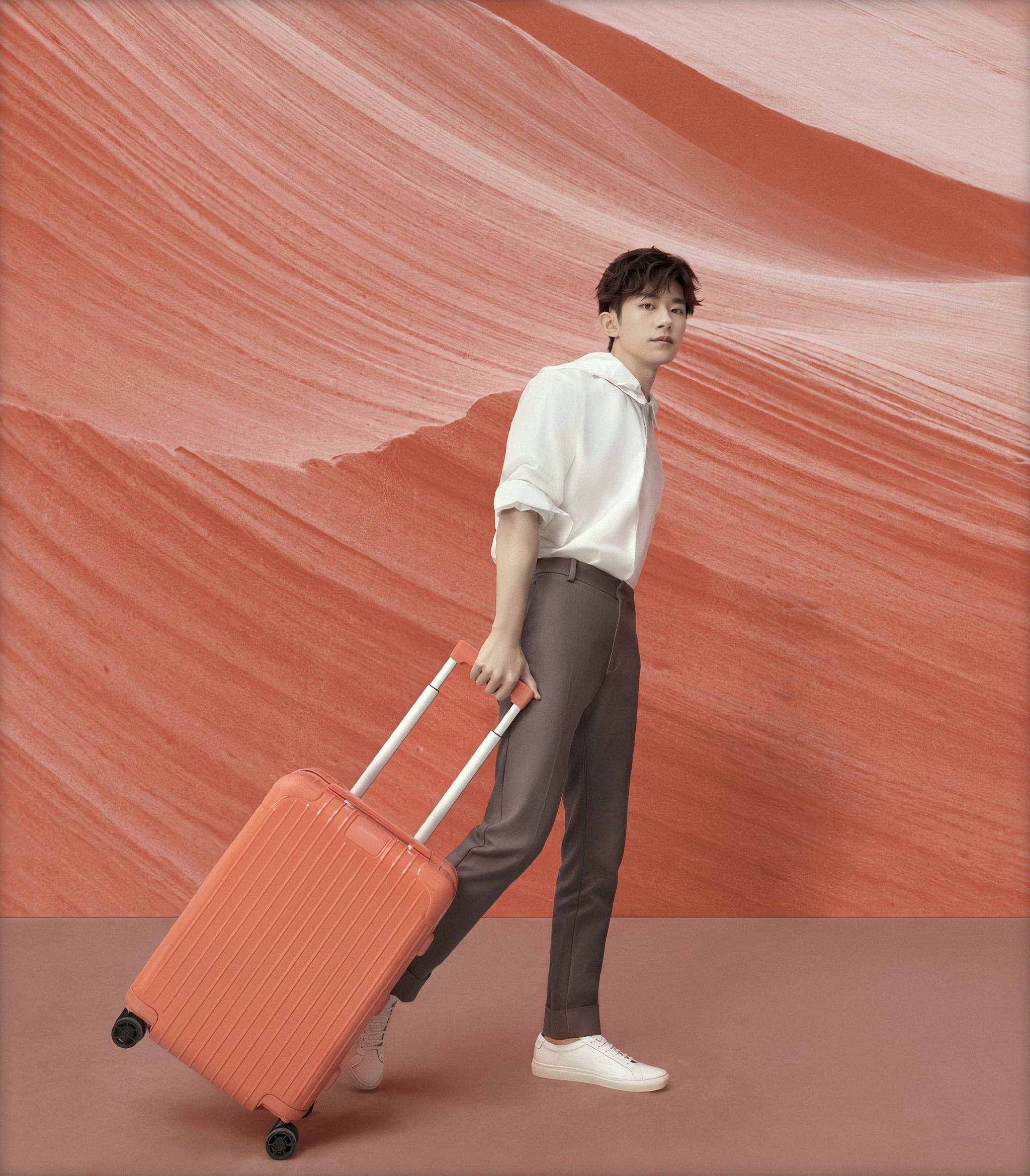 易烊千玺最新广告拍摄大片～@tfboys-易烊千玺