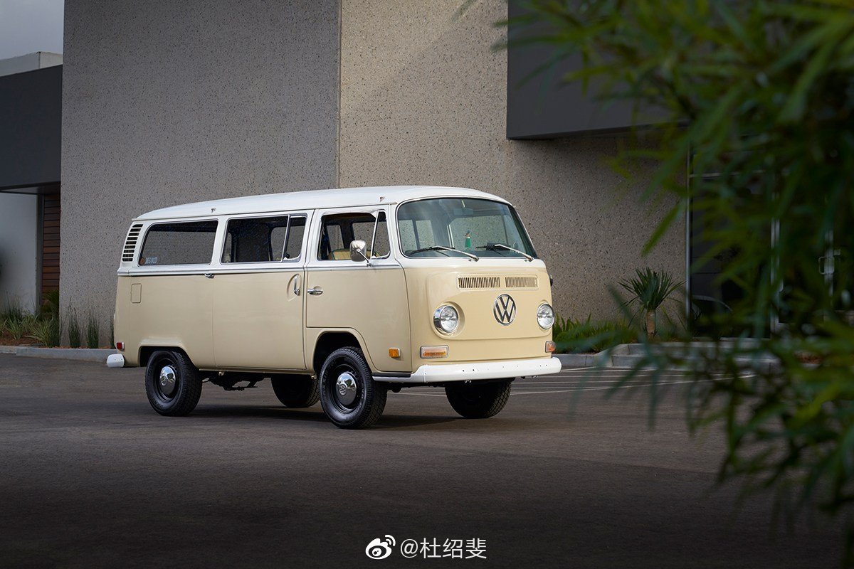 大众推出type 2迷你巴士电动车,向经典1972年大众微型客车致敬_高清