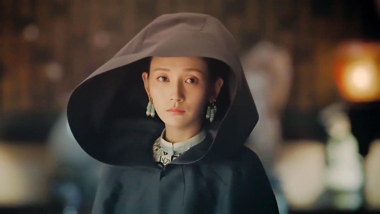 《知否》魏行首一袭红衫风情万种,曾演《延禧攻略
