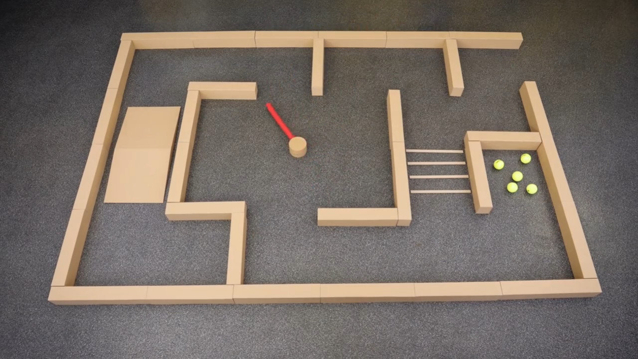 仓鼠pk扫地机器人谁能更快的从迷宫中出来