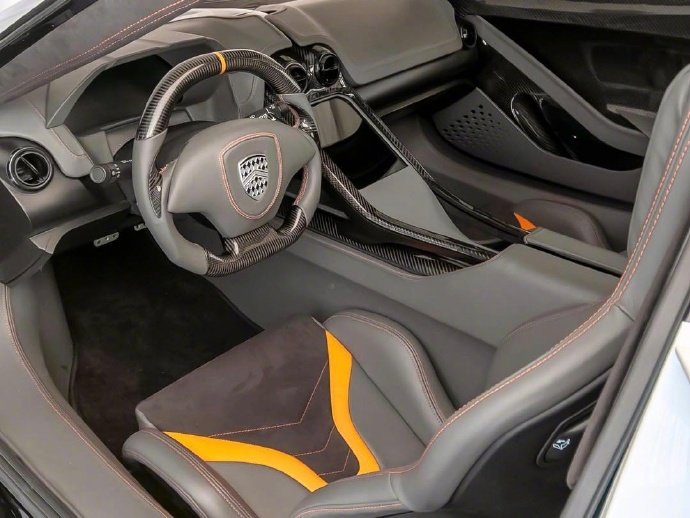 西尔贝ssc tuatara,最大功率可达1750hp,百公里加速2.5s