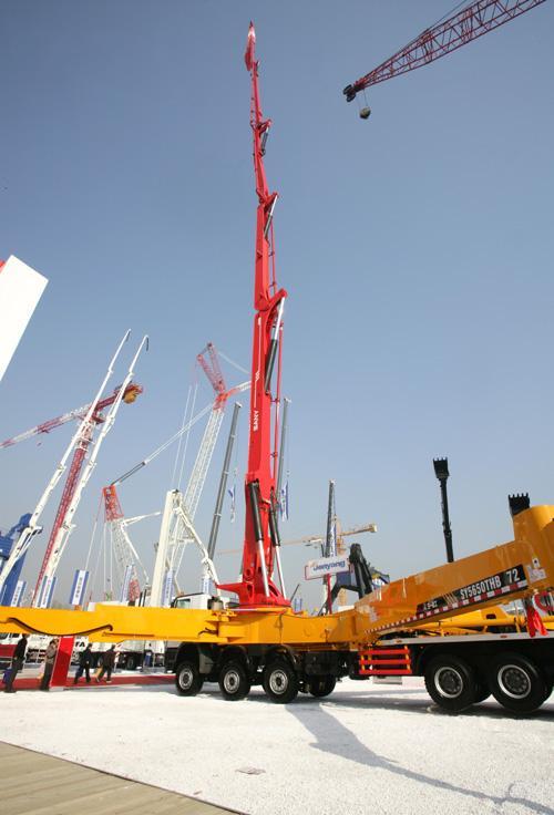 见证国产混凝土机械崛起,三一3次打破吉尼斯最长臂架泵车纪录