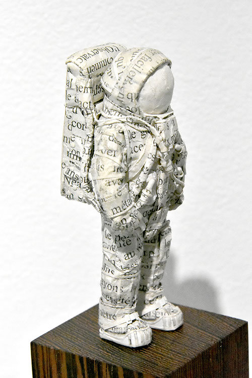 旧报纸雕塑,日本视觉艺术家 atsushi adachi_高清图集_新浪网