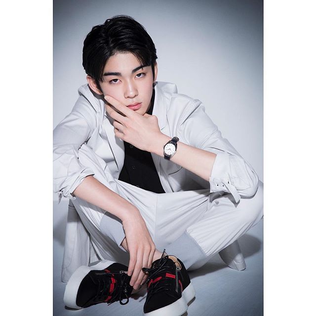 八代目市川染五郎2005年出生的市川染五郎是一位年轻的日本