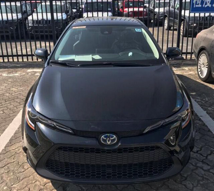 全国首辆丰田雷凌实车现身,外观更帅气,适合年轻人的家庭车