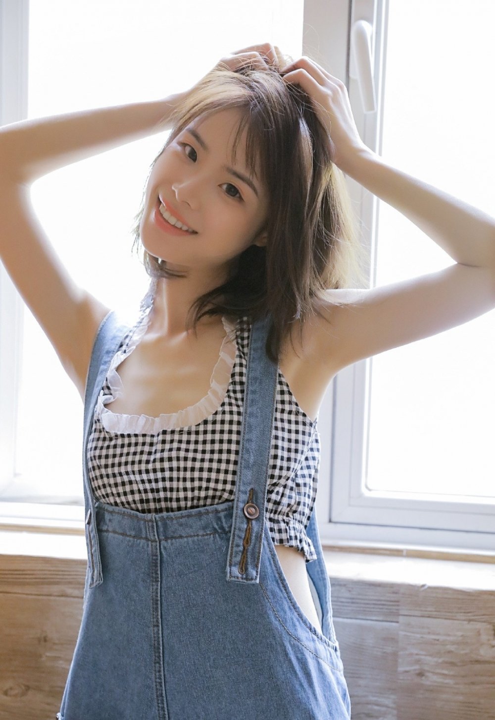 妖娆美女模特可爱内衣性感背带裤美女写真集 妖娆美女模特可爱内衣性感背带裤美女写真集