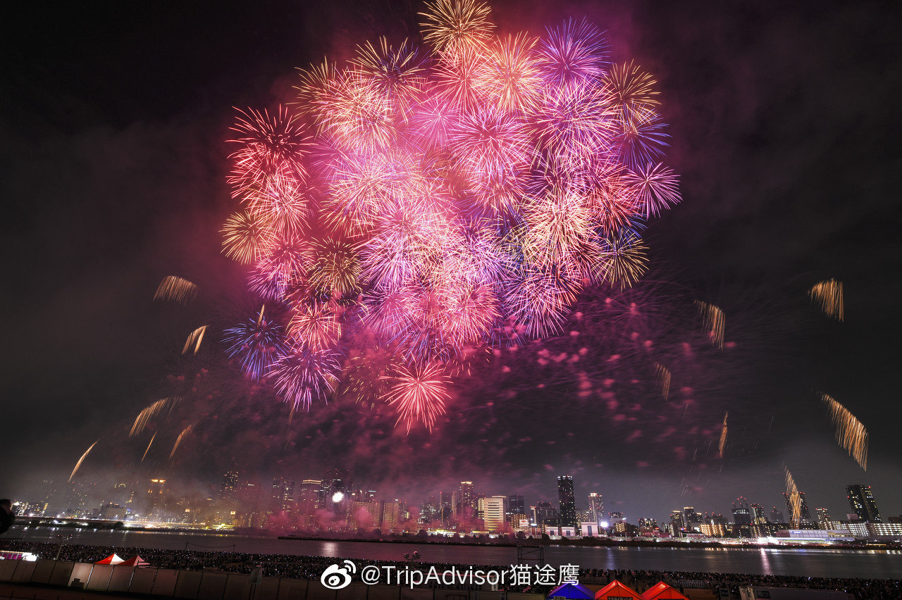 芬兰7月7日的背老婆世锦赛 日本7 8月的祗园祭 花火大会