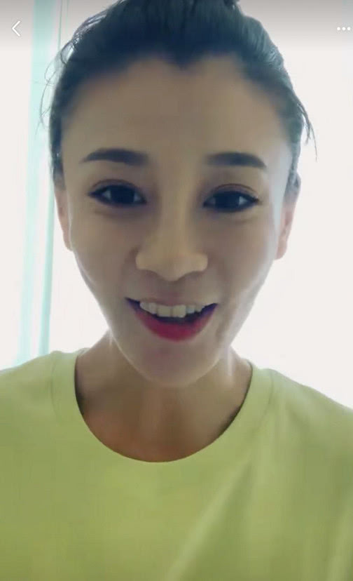 唐菀晒照谈女儿和她生活近况一句话暗示曹云金离婚后不管女儿