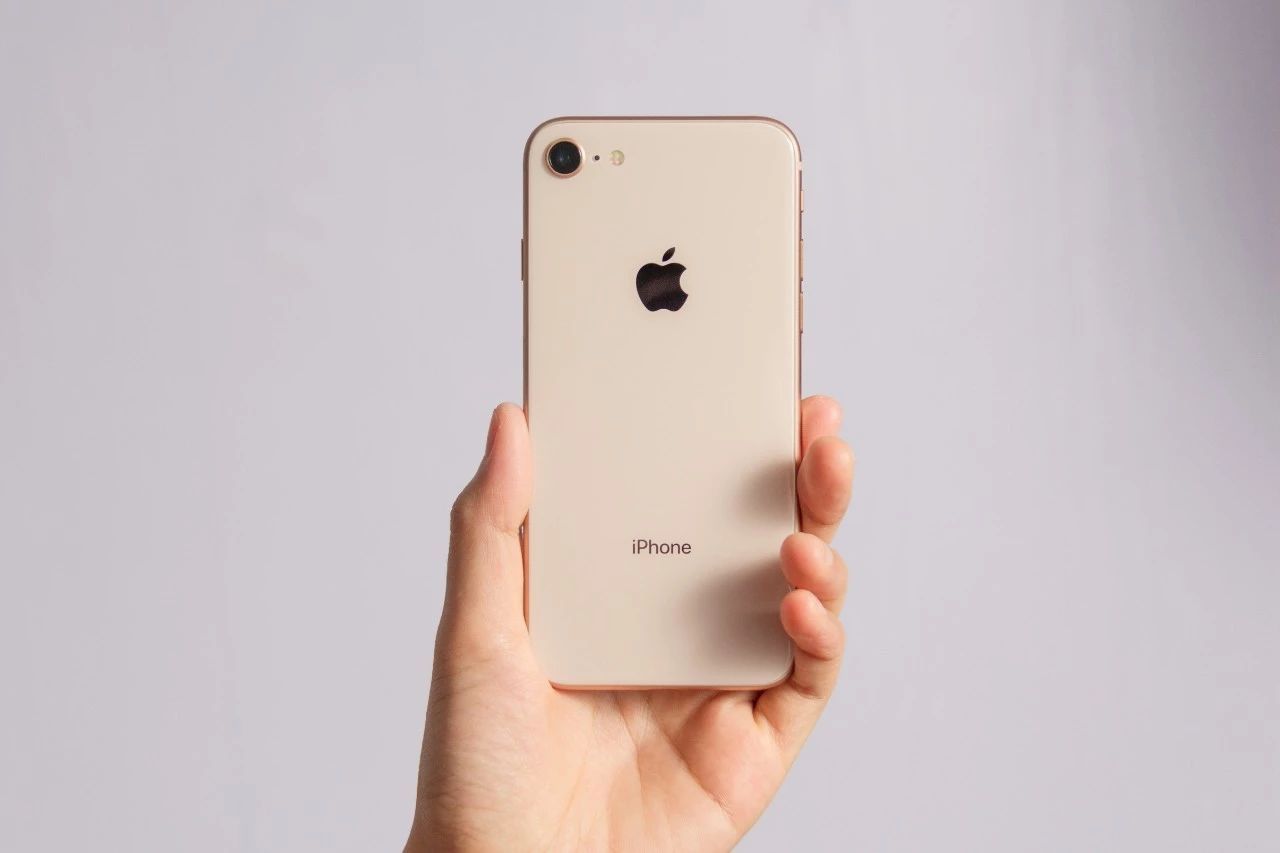 se 更以4.7英寸版iphone 8形态呈现:小屏特别版iphone 8实锤__财经头