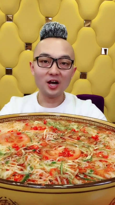 水果医生王野虓手术台上的追梦人