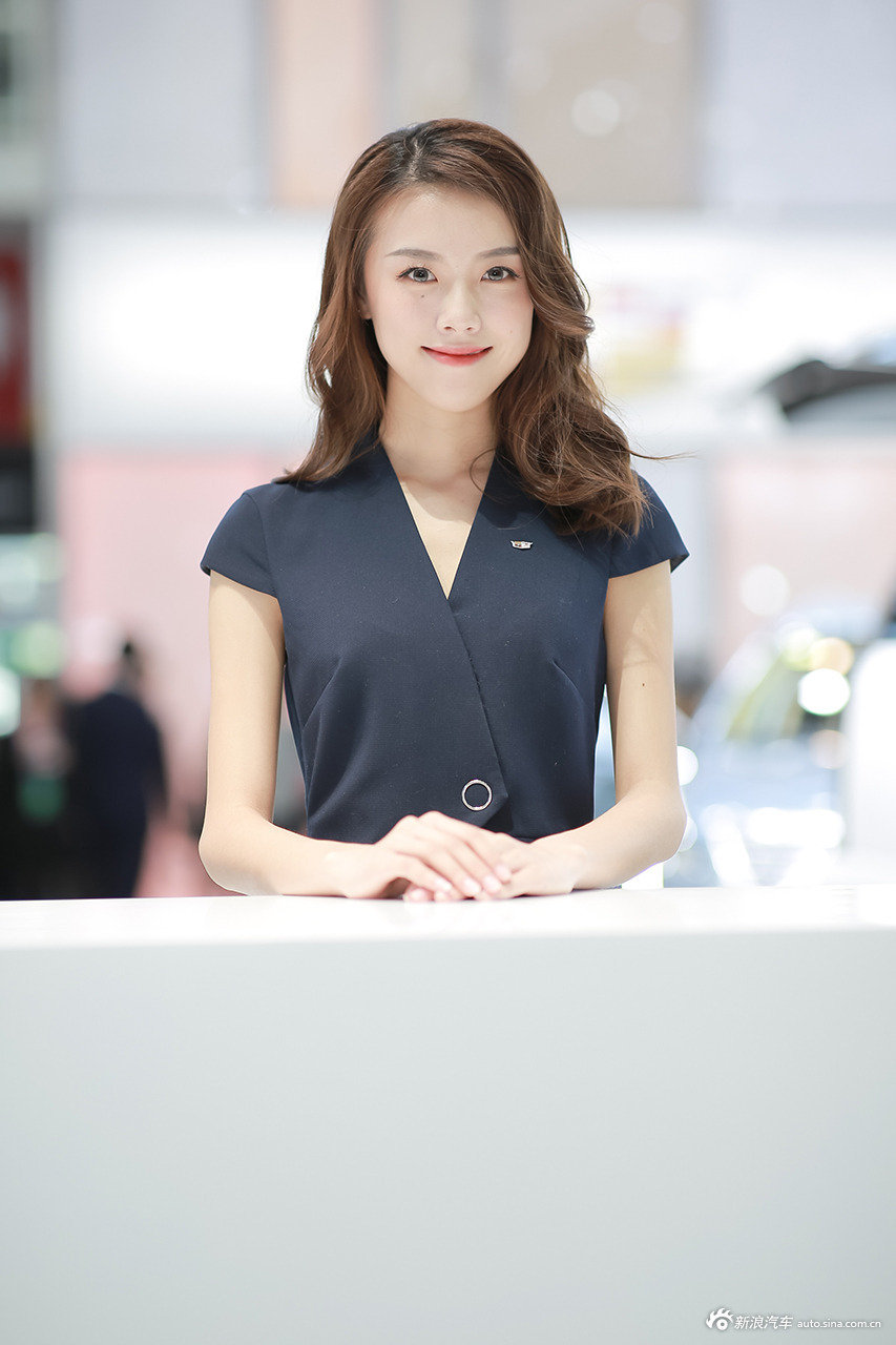 车展上的礼仪小姐姐,你更喜欢哪一个?