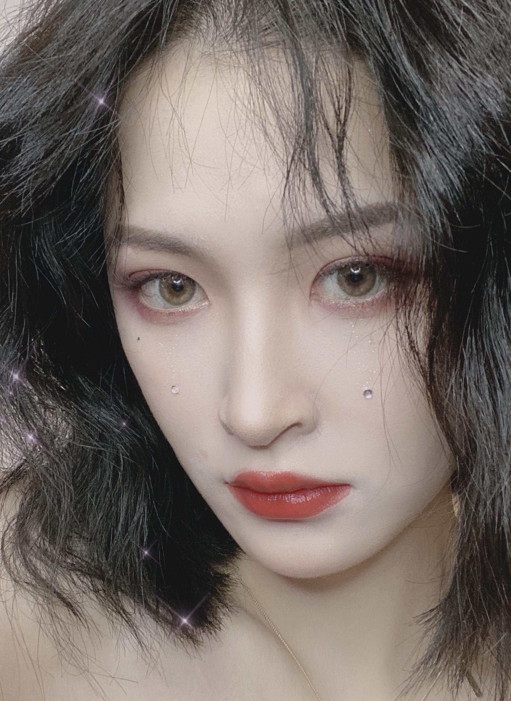 交作业啦~@小猪姐姐zz 这个妆画的好开心 巨美